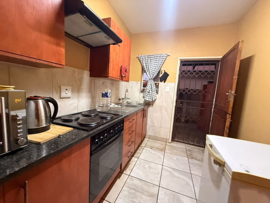 2 Bedroom Property for Sale in Waterval East North West